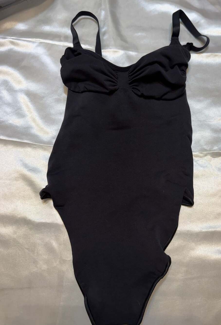SKIMS Sweetheart Neckline Strappy Bodysuit Black Size M